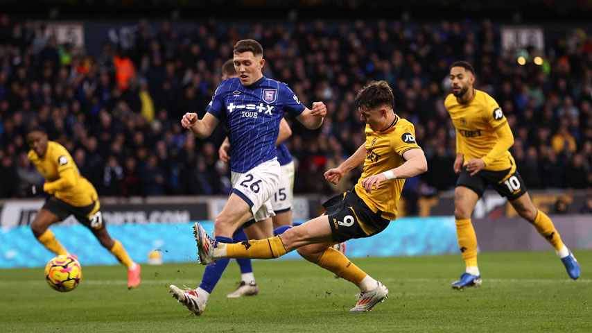 พรีเมียร์ลีกอังกฤษ : วูล์ฟแฮมป์ตัน VS อิปสวิช ทาวน์